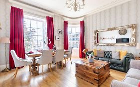 Heart Of Ayr: Elegant Townhouse In Central Ayr